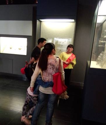 時代先鋒協(xié)會志愿者義務(wù)講解隊參加國際博物館日活動