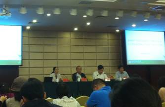 丁愛(ài)芝老師參加福建省2014年“毛澤東思想和中國(guó)特色社會(huì)主義理論體系概論”新修訂教材培訓(xùn)