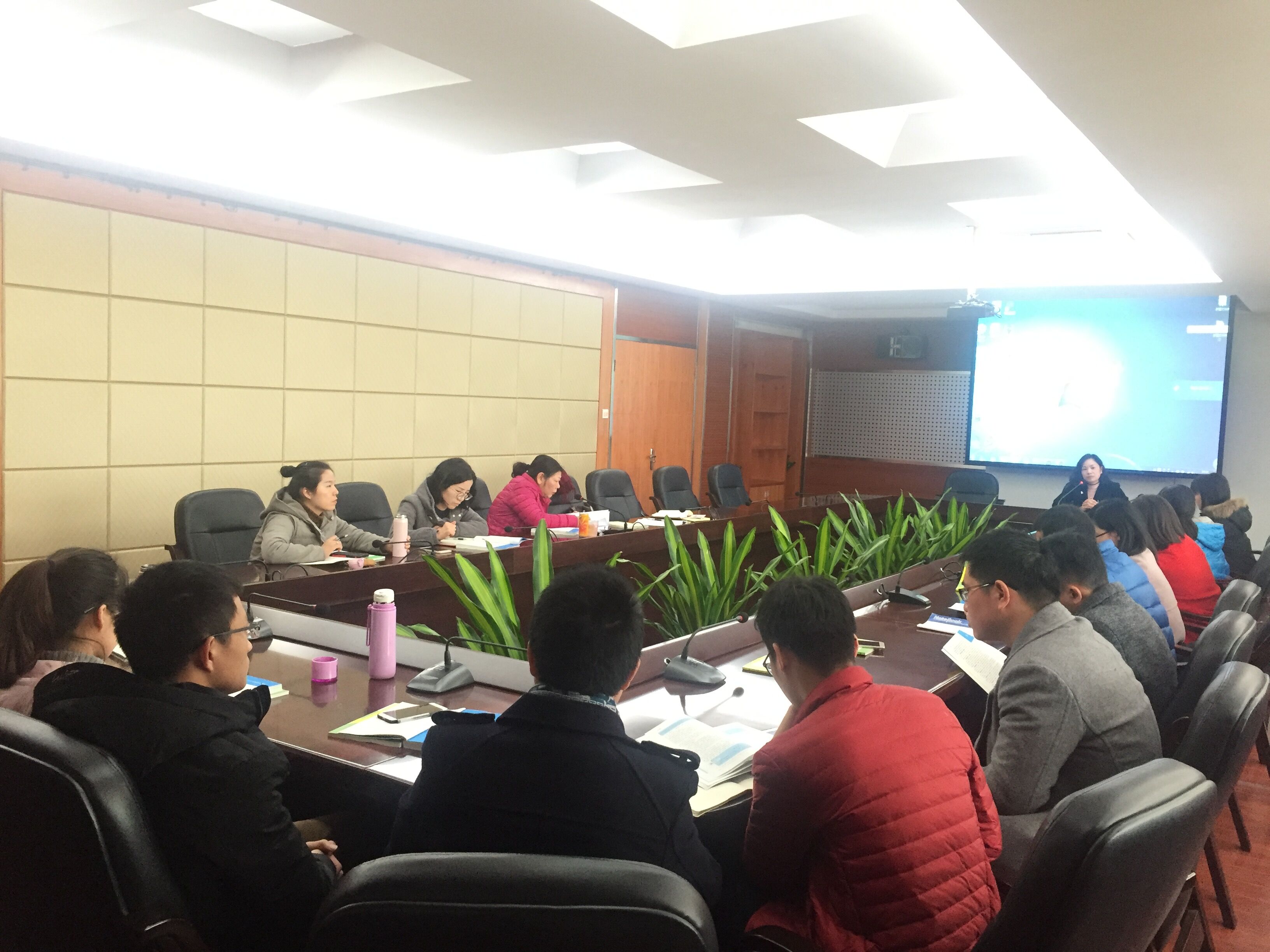 馬克思主義學(xué)院軍事理論與就業(yè)指導(dǎo)課教研室開展集體備課活動(dòng)